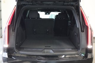 2024 Cadillac Escalade ESV in Montreal, Quebec - 25 - w320h240px