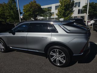 2024 Cadillac LYRIQ in Montreal, Quebec - 2 - w320h240px