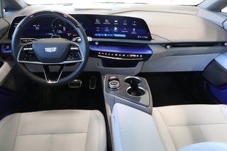 2025 Cadillac OPTIQ Luxury AWD in Montreal, Quebec - 3 - w320h240px
