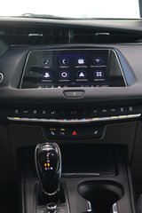 Cadillac XT4 AWD LUXURY CERTIFIÉ 2.0L TURBO 2022 à Montréal, Québec - 5 - w320h240px