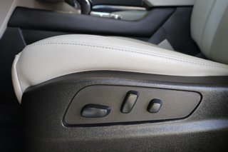 2022 Cadillac XT4 AWD Luxury in Montreal, Quebec - 6 - w320h240px