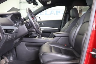 2022 Cadillac XT4 in Montreal, Quebec - 2 - w320h240px