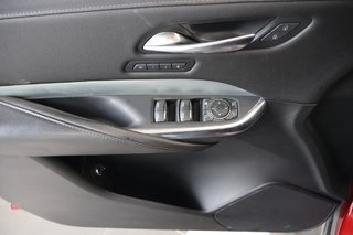 2022 Cadillac XT4 in Montreal, Quebec - 19 - w320h240px