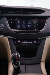 Cadillac XT5  2019 à Montréal, Québec - 4 - w320h240px
