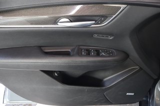 2021 Cadillac XT5 in Montreal, Quebec - 20 - w320h240px