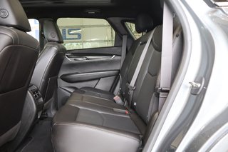 2021 Cadillac XT5 in Montreal, Quebec - 20 - w320h240px