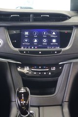 2021 Cadillac XT5 in Montreal, Quebec - 5 - w320h240px