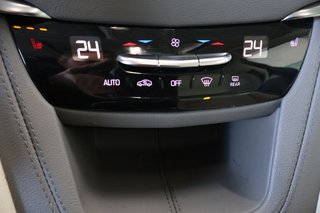 2022 Cadillac XT5 in Montreal, Quebec - 15 - w320h240px