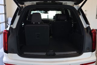 2022 Cadillac XT6 in Montreal, Quebec - 26 - w320h240px