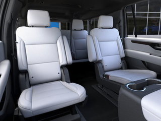 2025 CHEVROLET TRUCK Suburban in Montreal, Quebec - 17 - w320h240px