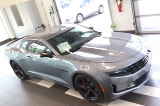 Chevrolet Camaro  2022 à Montréal, Québec - 7 - w320h240px