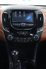 Chevrolet Cruze  2016 à Montréal, Québec - 5 - w320h240px