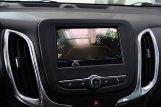 2020 Chevrolet Equinox in Montreal, Quebec - 12 - w320h240px