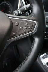 Chevrolet Equinox  2023 à Montréal, Québec - 13 - w320h240px