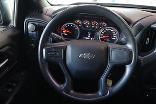 Chevrolet Silverado 1500  2021 à Montréal, Québec - 10 - w320h240px