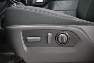 Chevrolet Silverado 1500  2021 à Montréal, Québec - 6 - w320h240px