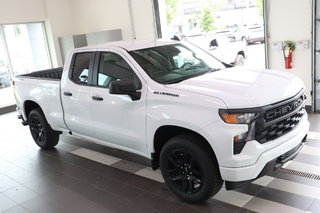 Chevrolet Silverado 1500  2024 à Montréal, Québec - 8 - w320h240px