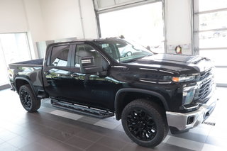 2024 Chevrolet SILVERADO 2500 HD in Montreal, Quebec - 9 - w320h240px