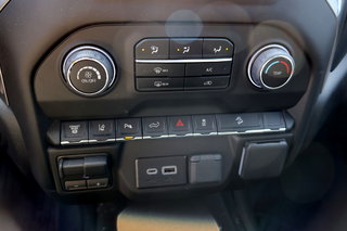 Chevrolet SILVERADO 2500 HD  2025 à Montréal, Québec - 12 - w320h240px