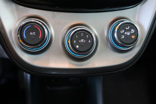 2017 Chevrolet Spark in Montreal, Quebec - 17 - w320h240px