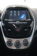 2017 Chevrolet Spark in Montreal, Quebec - 5 - w320h240px