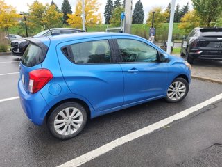 Chevrolet Spark LT 2017 à Montréal, Québec - 4 - w320h240px