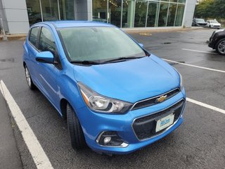 Chevrolet Spark LT 2017 à Montréal, Québec - 3 - w320h240px