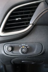 2019 Chevrolet Trax in Montreal, Quebec - 16 - w320h240px