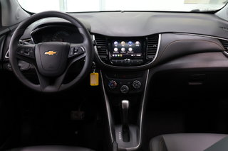 Chevrolet Trax  2021 à Montréal, Québec - 3 - w320h240px