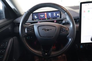 Ford Mustang Mach-E  2021 à Montréal, Québec - 11 - w320h240px