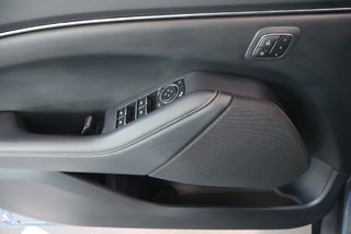 2024 Ford Mustang Mach-E in Montreal, Quebec - 17 - w320h240px
