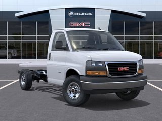GMC Savana Cutaway 3500  2025 à Montréal, Québec - 7 - w320h240px