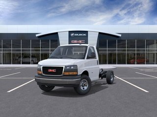 GMC Savana Cutaway 3500  2025 à Montréal, Québec - 8 - w320h240px