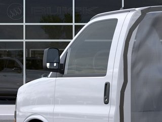 GMC Savana Cutaway 3500  2025 à Montréal, Québec - 12 - w320h240px