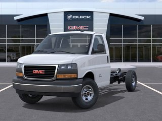 GMC Savana Cutaway 3500  2025 à Montréal, Québec - 6 - w320h240px