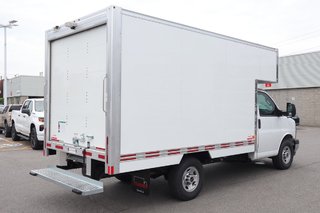 2026 GMC Savana Cutaway 3500 in Montreal, Quebec - 18 - w320h240px