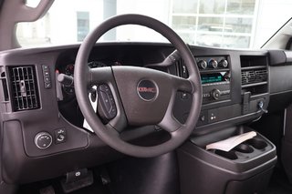 2026 GMC Savana Cutaway 3500 in Montreal, Quebec - 10 - w320h240px