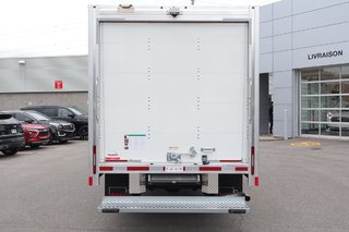 2026 GMC Savana Cutaway 3500 in Montreal, Quebec - 16 - w320h240px