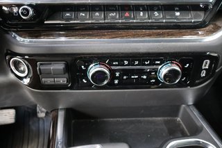 GMC Sierra 1500  2023 à Montréal, Québec - 18 - w320h240px