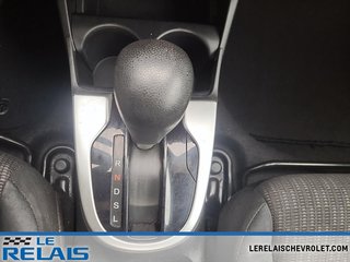 2015 Honda Fit in Montreal, Quebec - 15 - w320h240px