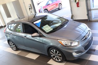 2017 Hyundai Accent in Montreal, Quebec - 10 - w320h240px