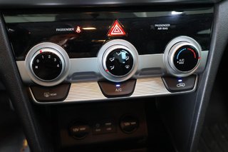 2020 Hyundai Elantra in Montreal, Quebec - 15 - w320h240px