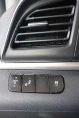 2020 Hyundai Elantra in Montreal, Quebec - 18 - w320h240px