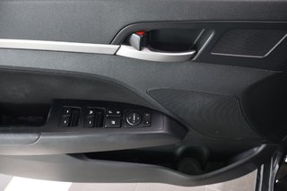 2020 Hyundai Elantra in Montreal, Quebec - 19 - w320h240px