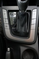 2020 Hyundai Elantra in Montreal, Quebec - 17 - w320h240px