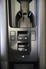 2024 Hyundai IONIQ 6 in Montreal, Quebec - 19 - w320h240px