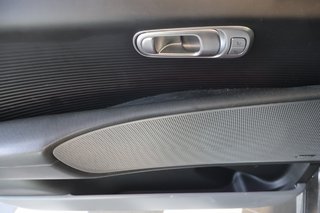 Hyundai IONIQ 6  2024 à Montréal, Québec - 21 - w320h240px