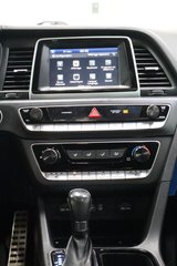 2019 Hyundai Sonata in Montreal, Quebec - 5 - w320h240px