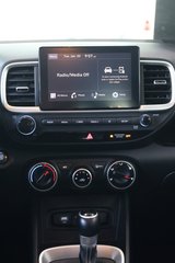 Hyundai Venue  2023 à Montréal, Québec - 5 - w320h240px