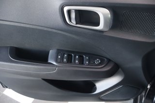 Hyundai Venue  2023 à Montréal, Québec - 19 - w320h240px